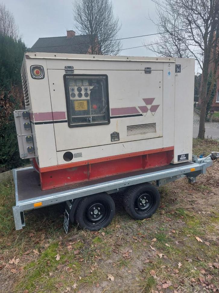 Stroomgroepen/generator te huur-te koop 1x45 kva en 1x11 kva, Bricolage & Construction, Générateurs, Enlèvement