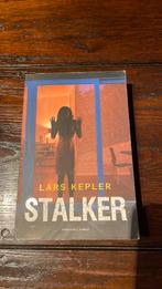 Lars Kepler - Stalker, Boeken, Thrillers, Scandinavië, Ophalen of Verzenden, Zo goed als nieuw, Lars Kepler