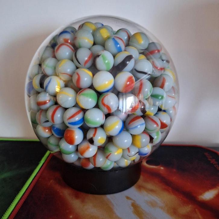 Glazen pot met 514 knikkers, Verzamelen, Speelgoed, Gebruikt, Ophalen