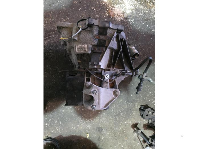 Versnellingsbak van een Ford Fiesta, Auto-onderdelen, Transmissie en Toebehoren, Ford, Gebruikt, 3 maanden garantie, Ophalen of Verzenden