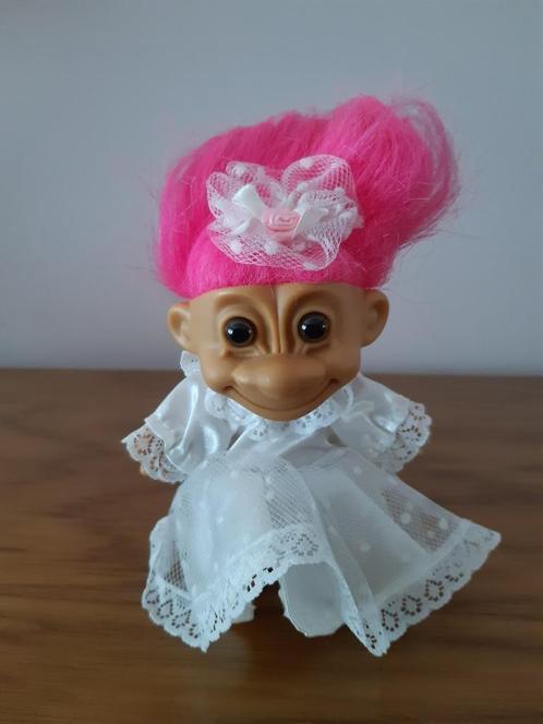 vintage RUSS trol - bruid met sleep, Collections, Jouets miniatures, Comme neuf, Enlèvement ou Envoi