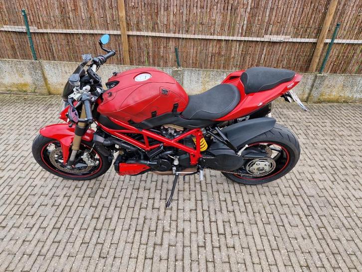 Ducati SF848, Motoren, Motoren | Ducati, Particulier, Naked bike, 2 cilinders, Ophalen