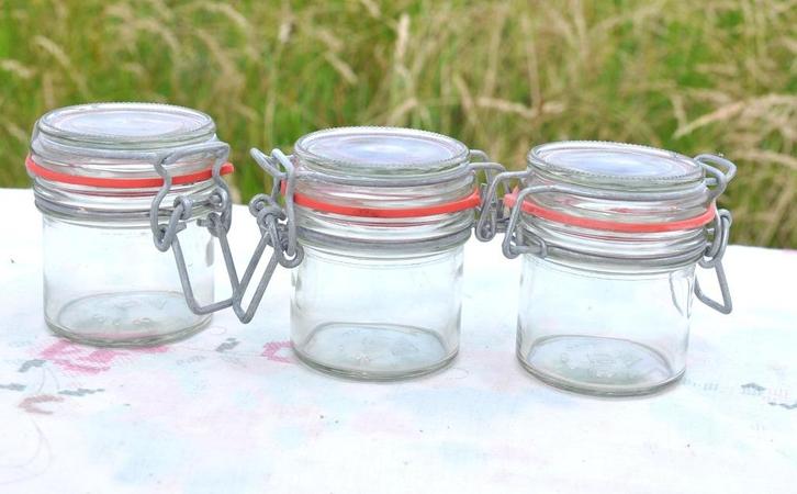 3 petits bocaux en verre avec joint et fermeture metal clip, Huis en Inrichting, Keuken | Servies, Nieuw, Kom(men), Glas, Ophalen of Verzenden