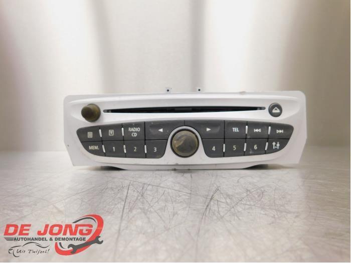 Radio CD Speler van een Renault Megane, Auto-onderdelen, Elektronica en Kabels, Renault, Gebruikt, 3 maanden garantie, Ophalen of Verzenden
