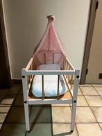 Poppenwiegje jaren 80, Kinderen en Baby's, Speelgoed | Poppen, Ophalen, Zo goed als nieuw