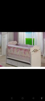 Lit bébé avec tiroir et matelas, Enlèvement, Comme neuf