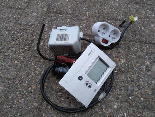 Te recycleren electrisch materiaal (AEEA), Elektronische apparatuur, Overige elektronische apparatuur, Niet werkend, Ophalen