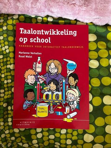 Volledig pakket cursussen voor de opleiding lager onderwijs  beschikbaar voor biedingen