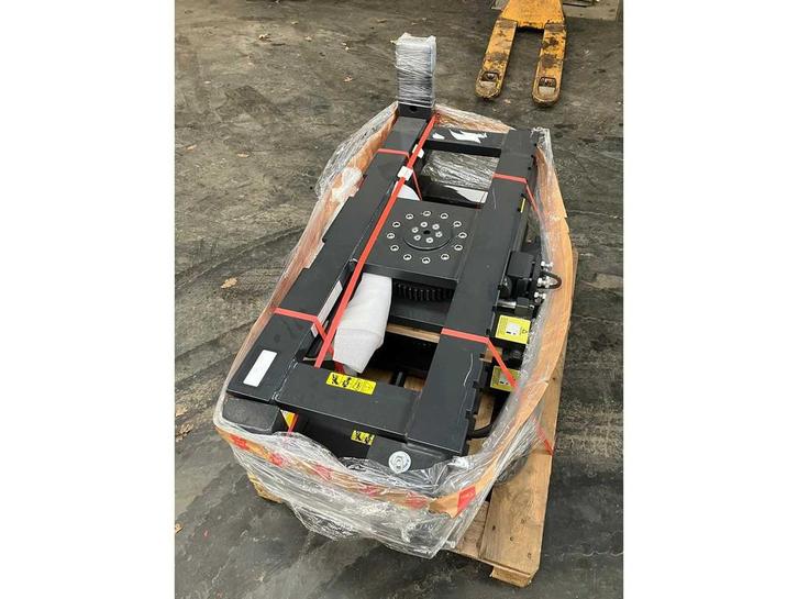 Nieuwe 2024 MAC 180  rotator met arm klasse FEM 3, Zakelijke goederen, Machines en Bouw | Heftrucks en Intern transport, Heftruck