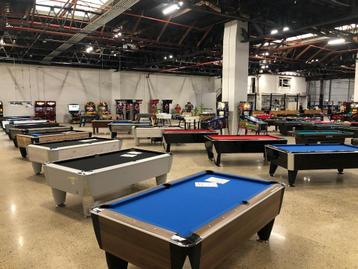 nieuwe pooltafel met systeem om zelf laken te vernieuwen beschikbaar voor biedingen