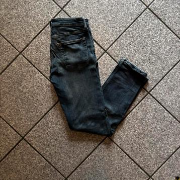 Lange jeans broek van H&M slimfit beschikbaar voor biedingen
