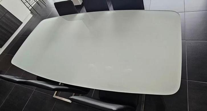 Glazen eettafel, Huis en Inrichting, Tafels | Eettafels, Zo goed als nieuw, 100 tot 150 cm, 200 cm of meer, Vijf personen of meer