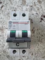 2-polig zekering Vynckier 25A, Doe-het-zelf en Bouw, Ophalen, Zo goed als nieuw