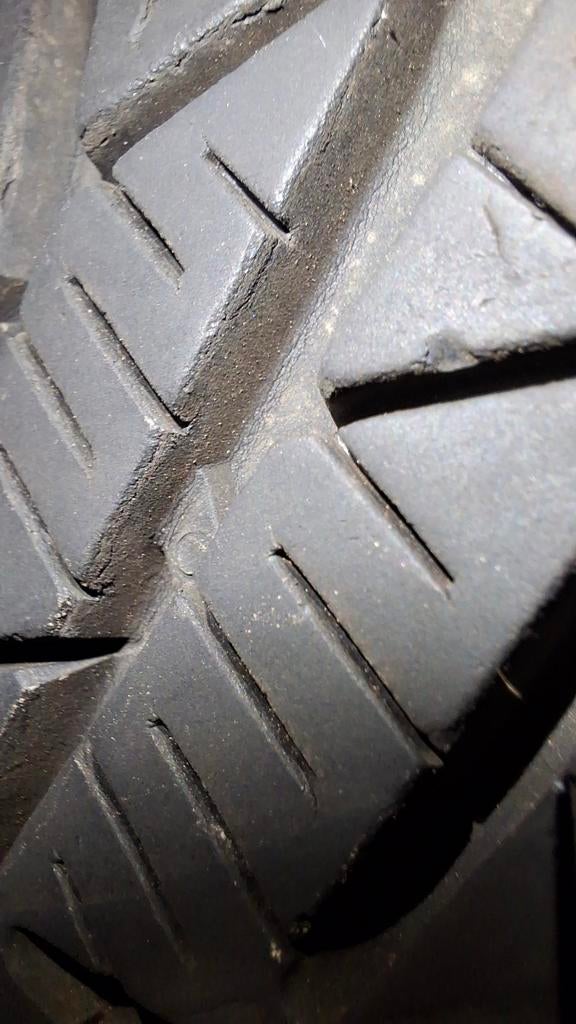 Banden en stale velgen, Ophalen