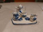 Poppenhuis thee-servies, Ophalen