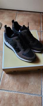 Gloednieuwe zwarte michael kors dames sneakers maat 39, Michael Kors, Zwart, Nieuw, Ophalen of Verzenden