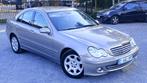 Mercedes c220 in een perfecte staat., Achterwielaandrijving, Zwart, 4 cilinders, 180 g/km