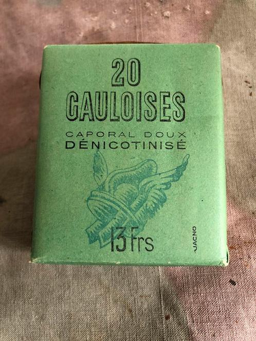 Pre-War/WW2 Franse Gauloises cigarettes (2), Verzamelen, Militaria | Tweede Wereldoorlog, Ophalen of Verzenden