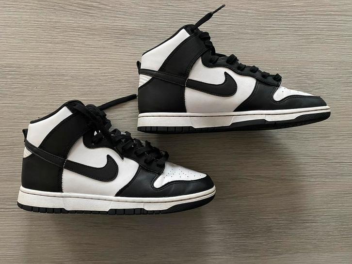 Nike Dunk High Panda - taille 42.5, Vêtements | Hommes, Chaussures, Comme neuf, Baskets, Enlèvement ou Envoi