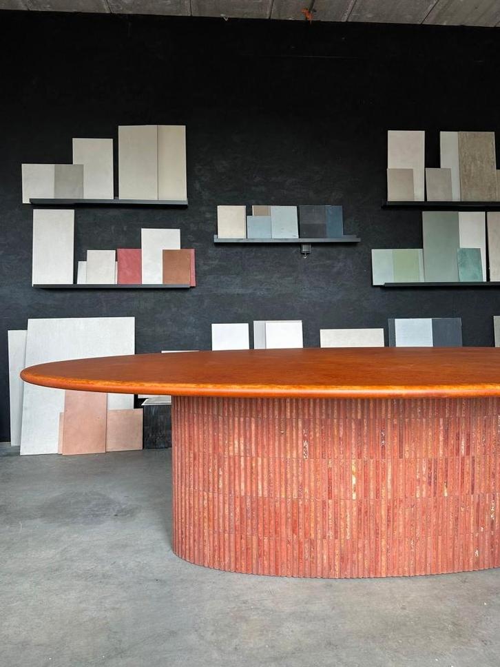 table à manger, Maison & Meubles, Tables | Tables à manger, Neuf, 100 à 150 cm, 200 cm ou plus, Cinq personnes ou plus, Ovale