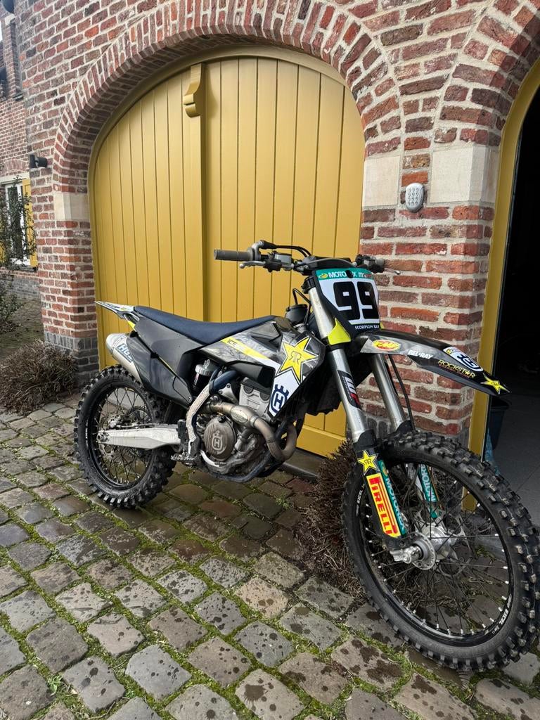 husqvarna 250cc 2022, Fietsen en Brommers, Ophalen, Zo goed als nieuw
