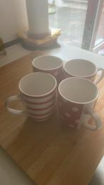 Set de 4 mugs style retro, Zo goed als nieuw