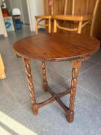 2 bijzettafeltjes (1 rond, 1 vierkant) eik, Huis en Inrichting, Minder dan 45 cm, Minder dan 55 cm, Gebruikt, Rechthoekig