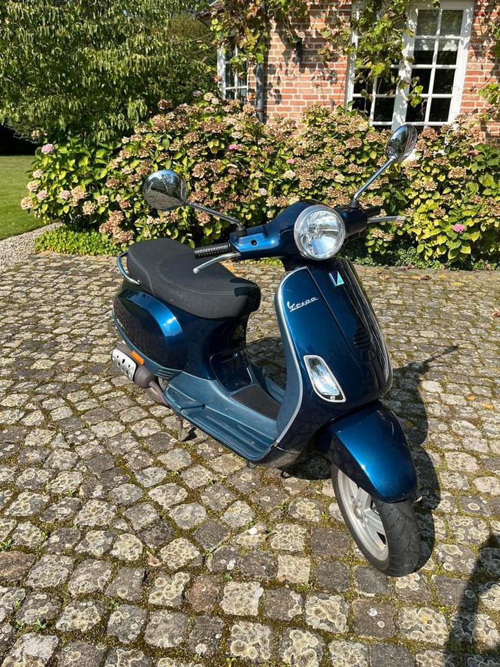 Vespa LX50 4T 2011, B-klasse 45km/u, Fietsen en Brommers, Scooters | Vespa, Gebruikt, Vespa LX, Klasse B (45 km/u), Benzine, Ophalen