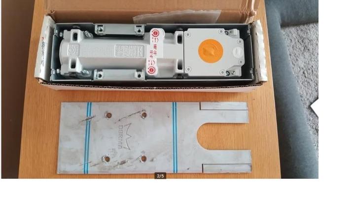 DORMAKABA BTS 75V vloerveer nieuw met afdekplaat, Doe-het-zelf en Bouw, Hang- en Sluitwerk, Nieuw, Scharnier, Inox, Ophalen