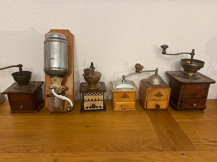 Deve Zassenhaus 05-delige koffiemolen en wandmontage, Antiek en Kunst, Antiek | Keukengerei, Ophalen of Verzenden