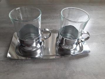 2 inox theeglazen met dienblad in inox beschikbaar voor biedingen