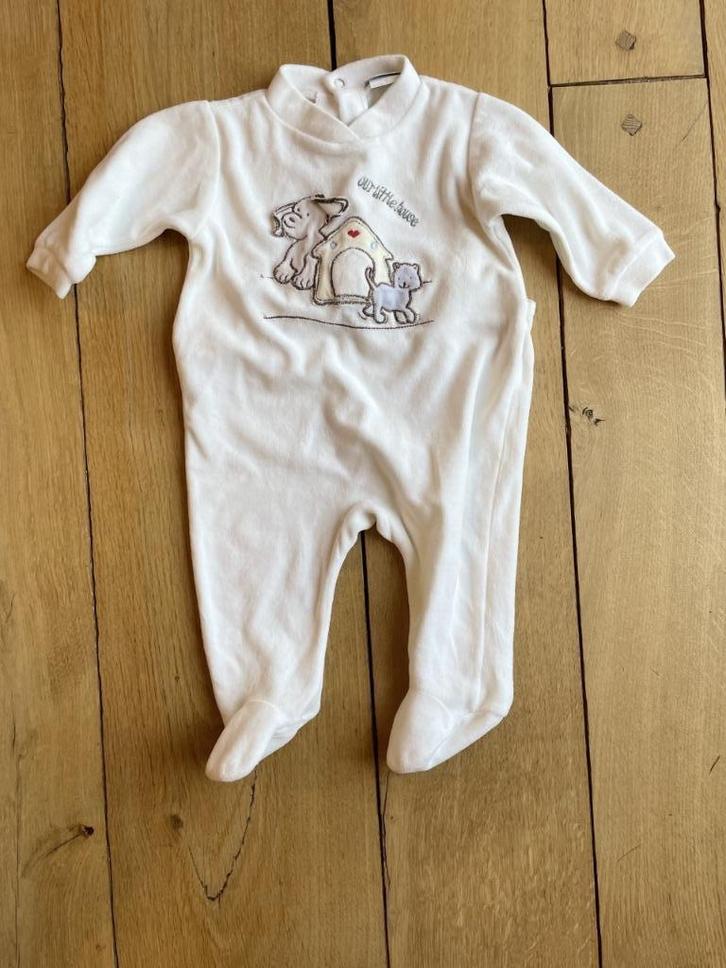 Lot jongens babykleding (24 stuks) maat 68 zeer goede staat, Kinderen en Baby's, Babykleding | Maat 68, Zo goed als nieuw, Ophalen of Verzenden