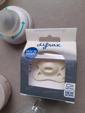 Nieuw difrax tutje/ flesjes en speentjes beschikbaar voor biedingen