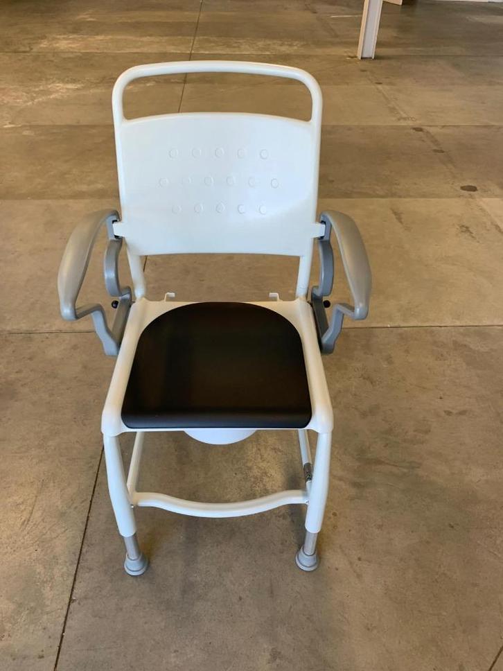 Toiletstoel REBOTEC Kiel, Diversen, Verpleegmiddelen, Gebruikt, Ophalen