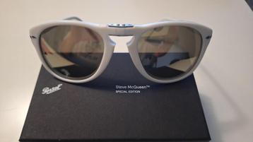 Persol  Steve McQueen Exclusive EDITION 24H MANS disponible aux enchères