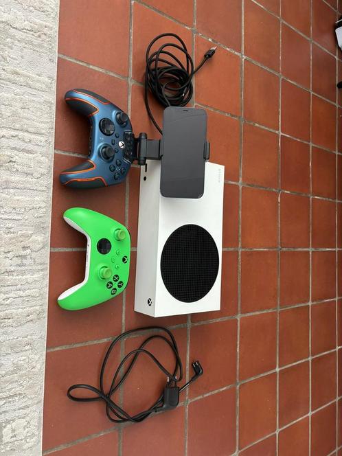 Xbox series s met 2 controllers, perfect staat, Games en Spelcomputers, Spelcomputers | Xbox Series X en S, Zo goed als nieuw
