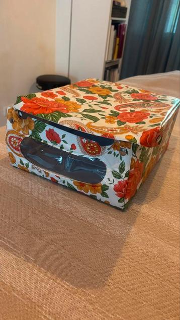 Opbergdoos vintage 1970  beschikbaar voor biedingen
