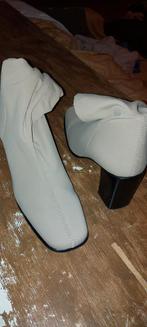 Laarzen  soklaarzen aansluitend elastisch maat 40, Kleding | Dames, Schoenen, Ophalen of Verzenden