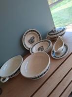 Pieces de forme de service de table BOCH LA LOUVIERE., Antiquités & Art