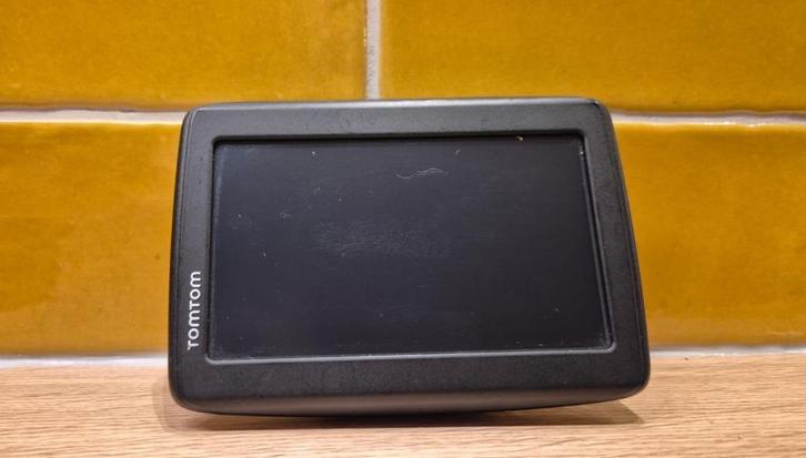 TomTom 4EN42 Z1230, GPS Navigatiesysteem met groot scherm, Auto diversen, Autonavigatie, Zo goed als nieuw, Ophalen of Verzenden