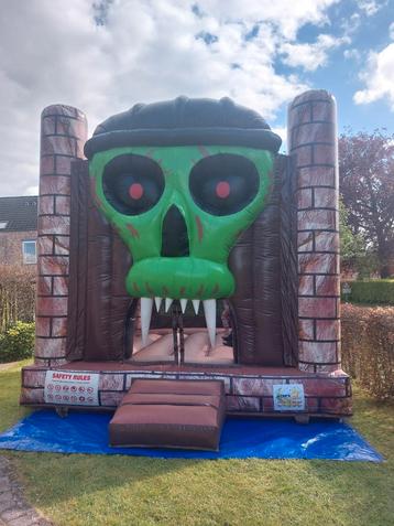 Springkasteel piraten burcht te huur, Ophalen of Verzenden, Zo goed als nieuw