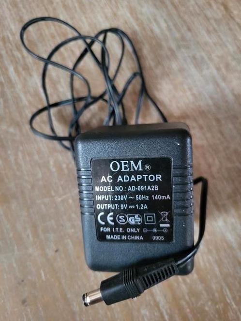 OEM AC adapter, Audio, Tv en Foto, Opladers, Zo goed als nieuw, Ophalen of Verzenden