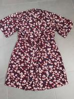 Robe neuve - robe Vero Moda (taille large) fleurs YPRES, Taille 42/44 (L), Rouge, Enlèvement ou Envoi, Longueur genou