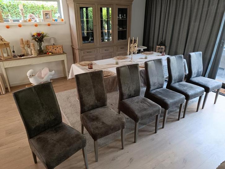 Eetkamerstoelen passend in elk interieur. Zo goed als nieuw!, Huis en Inrichting, Stoelen, Zo goed als nieuw, Vijf, Zes of meer stoelen