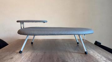 Strijkplank tafelmodel beschikbaar voor biedingen