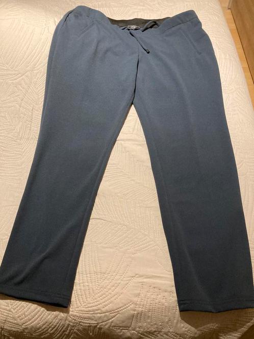 Donkerblauwe stretchbroek mt 52 (NIEUW), Kleding | Heren, Broeken en Pantalons, Nieuw, Maat 52/54 (L), Blauw, Ophalen of Verzenden
