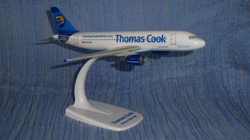 Thomas Cooke Airbus A320 - 200  - 1/200, Collections, Aviation, Comme neuf, Modèle réduit, Envoi