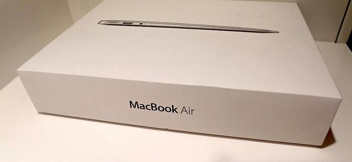 Apple macbook air / macbook white, Computers en Software, Apple Macbooks, Gebruikt, MacBook Air, Ophalen of Verzenden