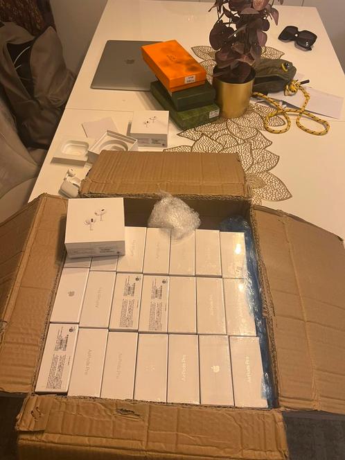 Apple airpods pro 2 SOLDEN !!, Audio, Tv en Foto, Hoofdtelefoons, Nieuw, Over oor (circumaural), Overige merken, Draadloos, Bluetooth