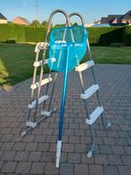 Zwembadladder + schepnet, Tuin en Terras, Ophalen, Gebruikt